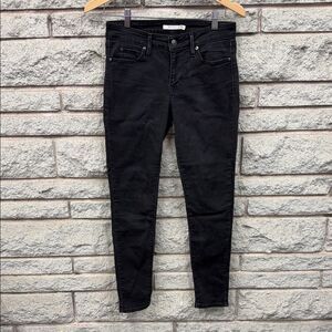 Levi's 711 Women's Jet Black Skinny Jeans